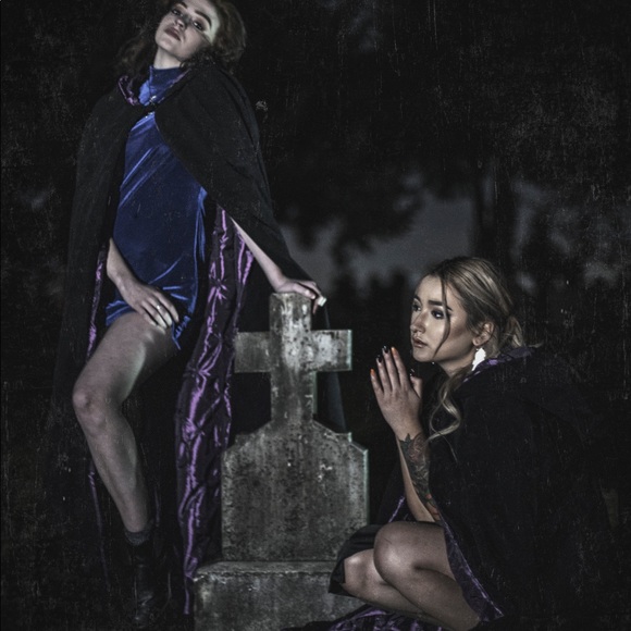 Witch Cape - Picture 3 of 4